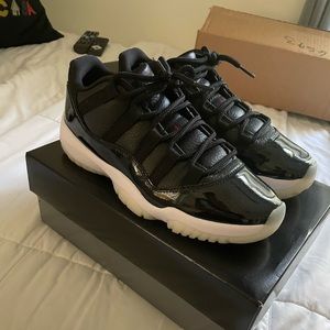 Jordan 11 low 72-10